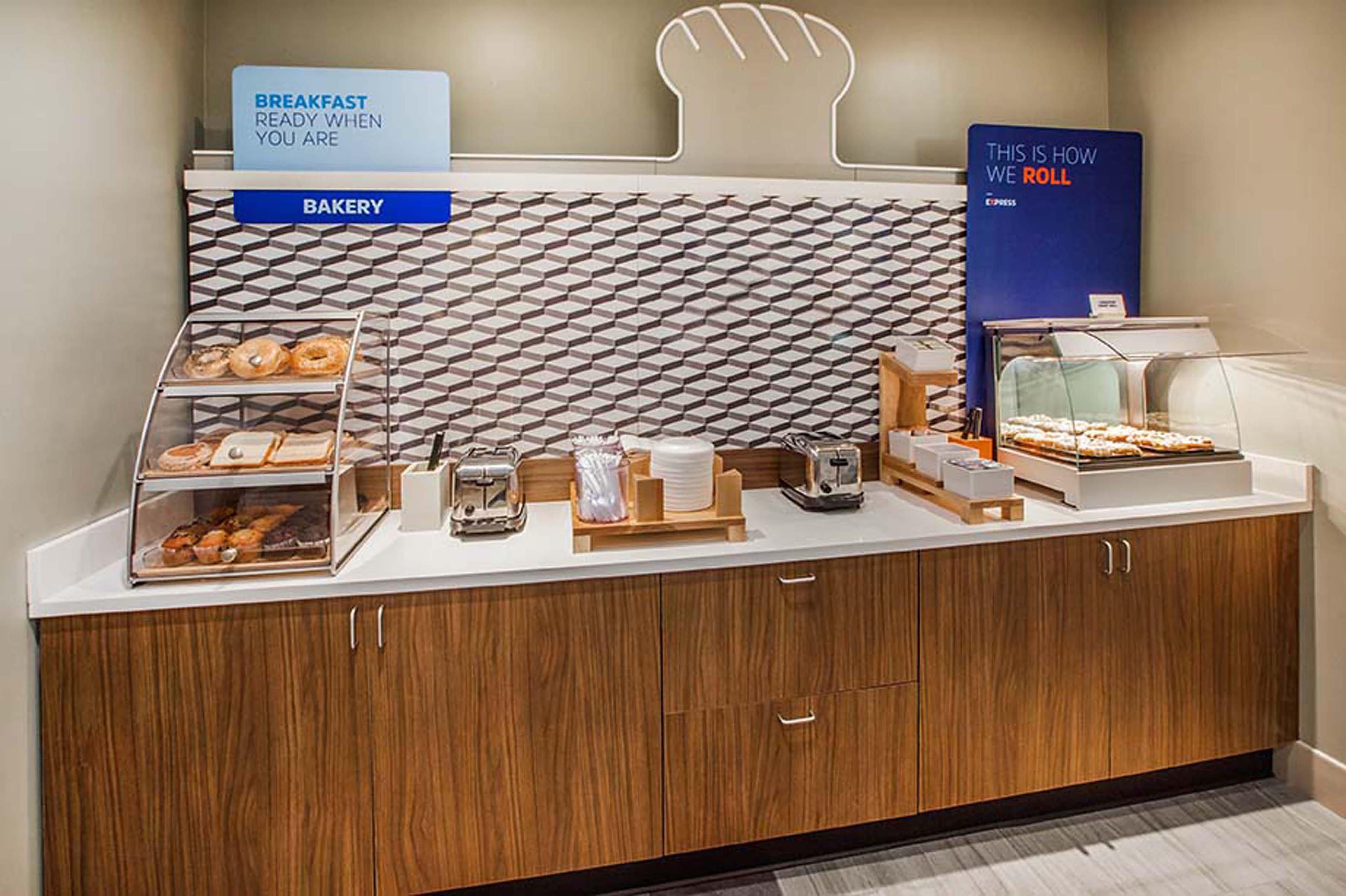 Holiday Inn Express & Suites Wausau By Ihg Weston Екстер'єр фото