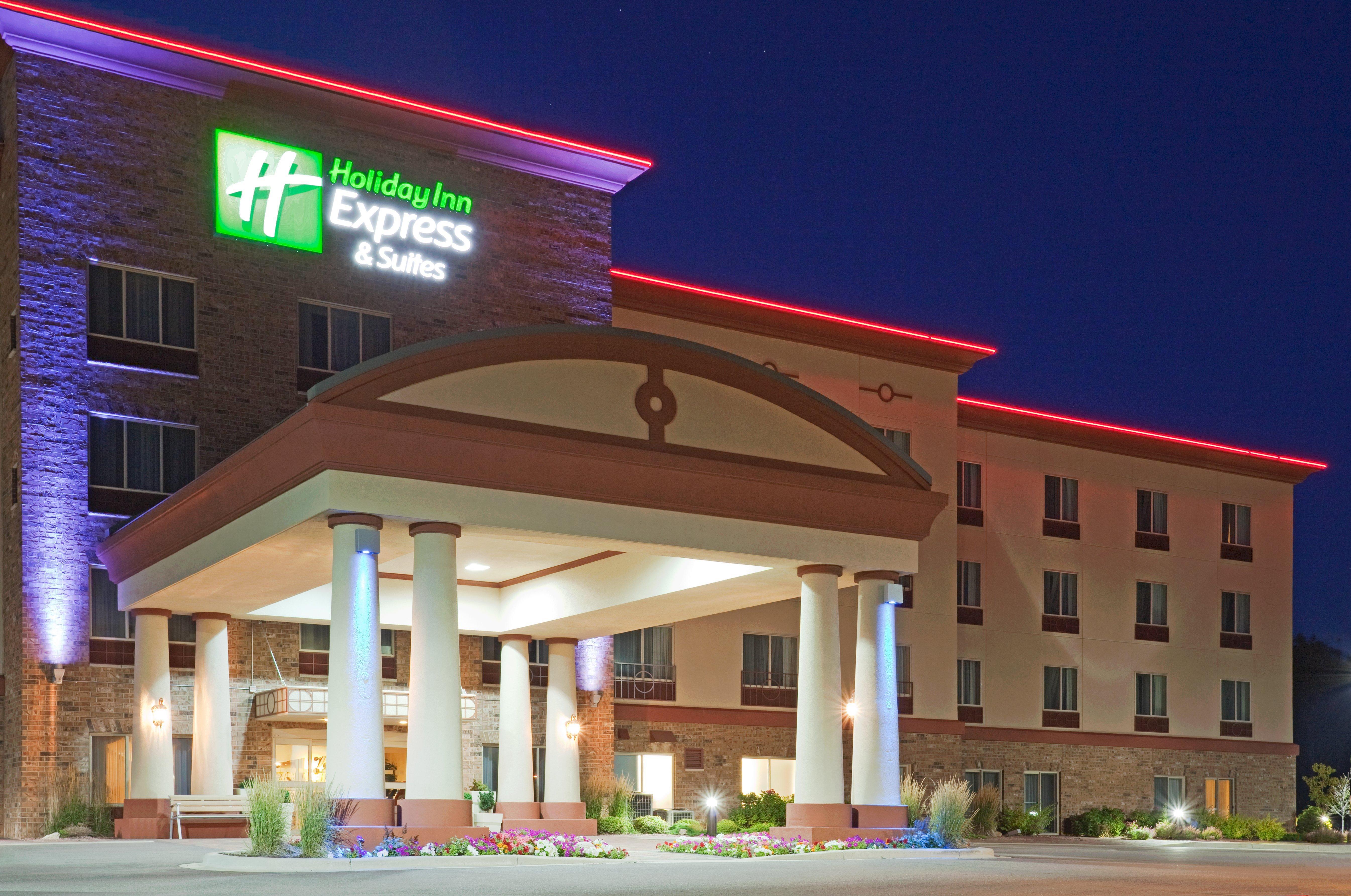 Holiday Inn Express & Suites Wausau By Ihg Weston Екстер'єр фото