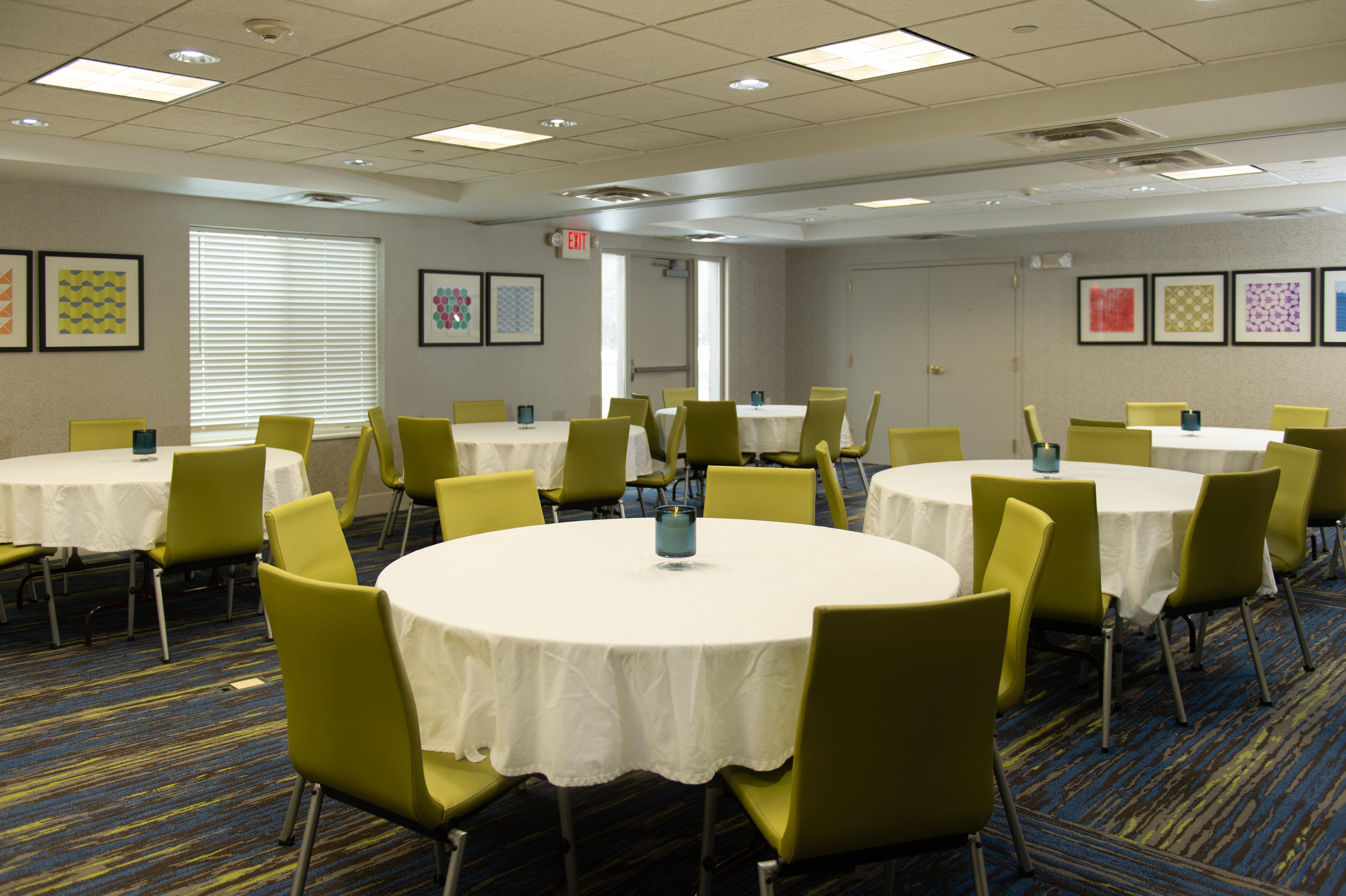 Holiday Inn Express & Suites Wausau By Ihg Weston Екстер'єр фото